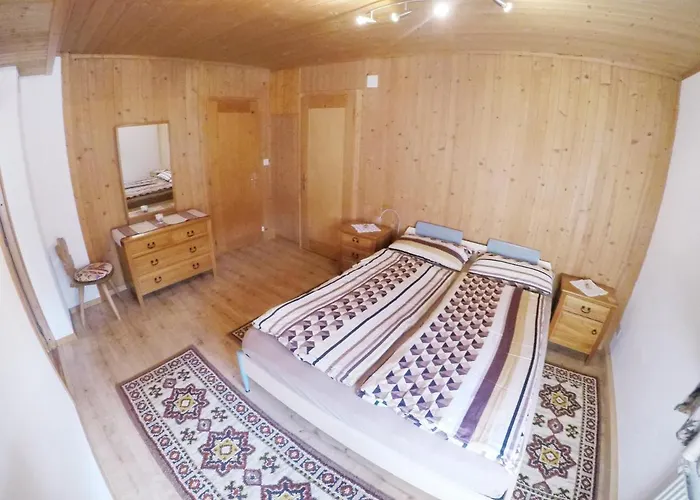 Gemuetliche Im Berner Oberland Apartamento *