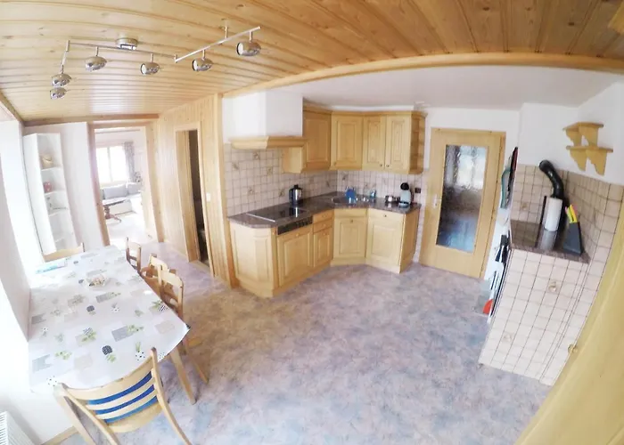 Gemuetliche Im Berner Oberland Apartamento *